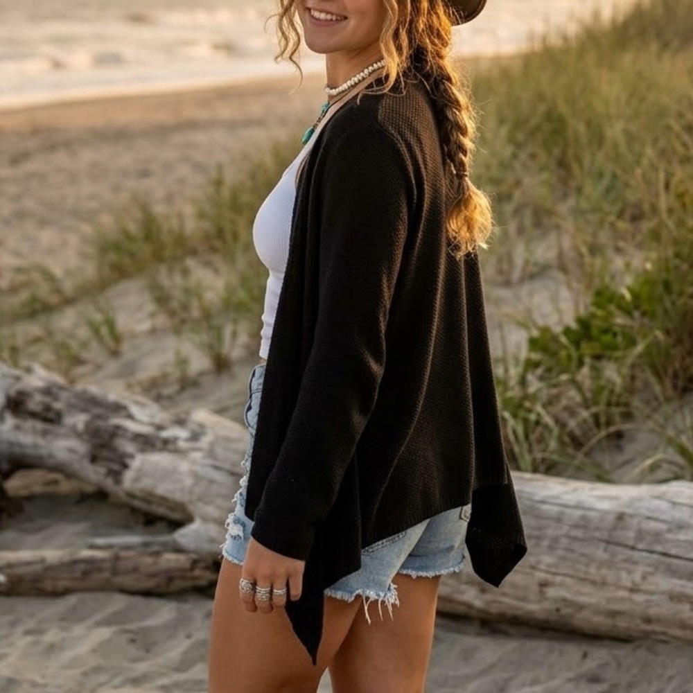 H&M Black Textured Knit Open Front Cropped Cardigan Sweater Boho Coastal Chic
